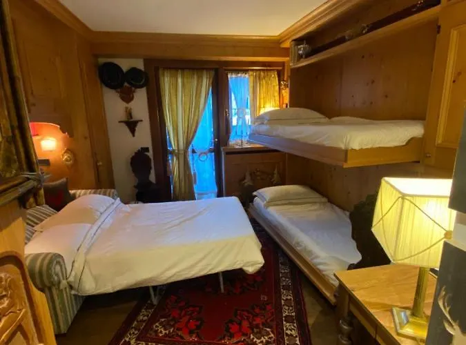 Incantevole Monolocale In Centro A Cortina. Appartement